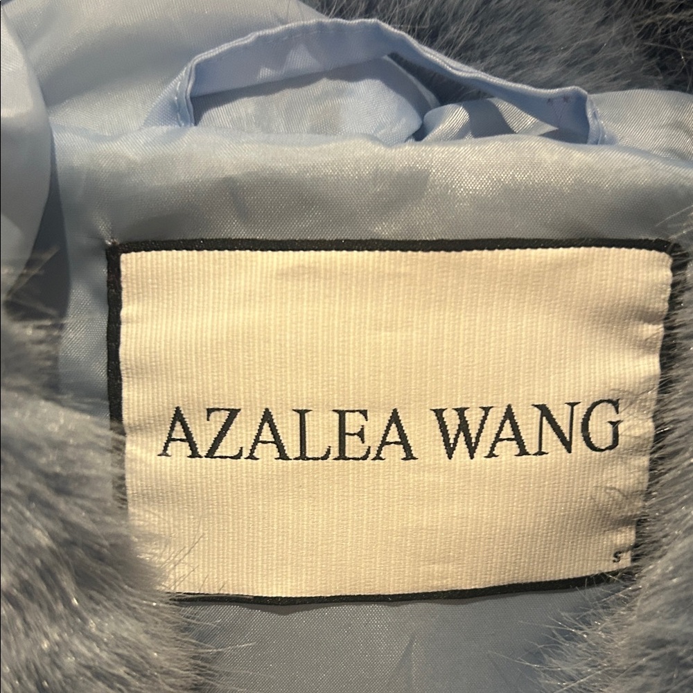 Women's Blue Faux Fur Vest - Picture 2 of 9